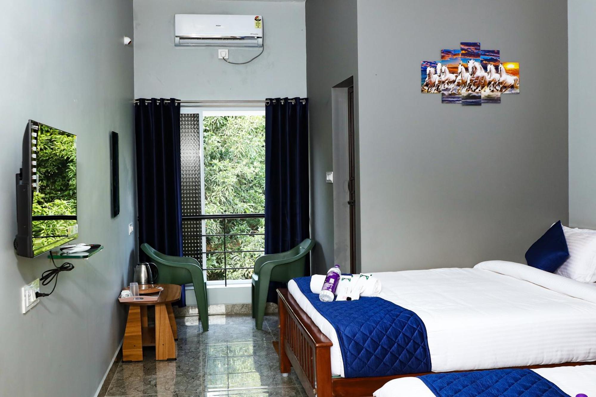 Bay Walk Residency Hotel ออโรวิลล์ ภายนอก รูปภาพ