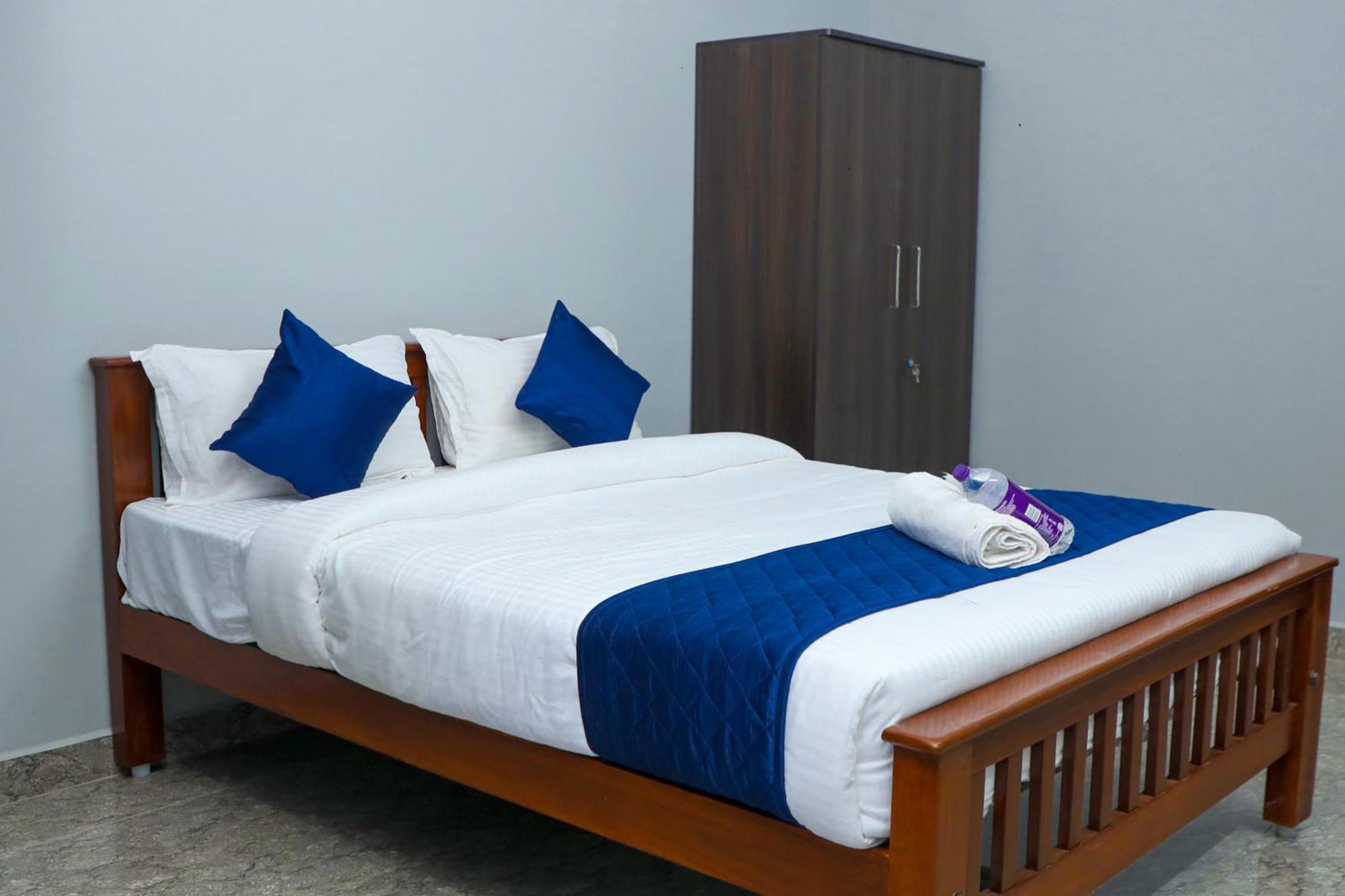 Bay Walk Residency Hotel ออโรวิลล์ ภายนอก รูปภาพ
